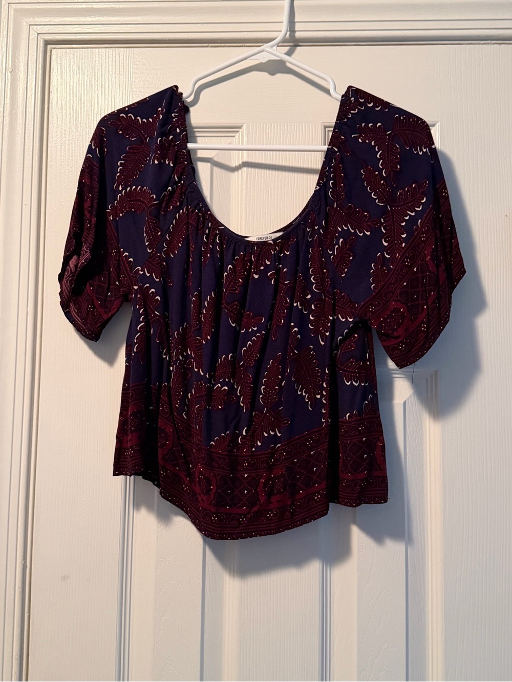 Forever 21 Navy Blue, Plum, and White Flowy Crop Top